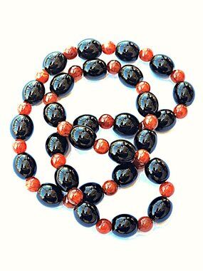 Vintage Bakelite black & marbled caramel bead necklace